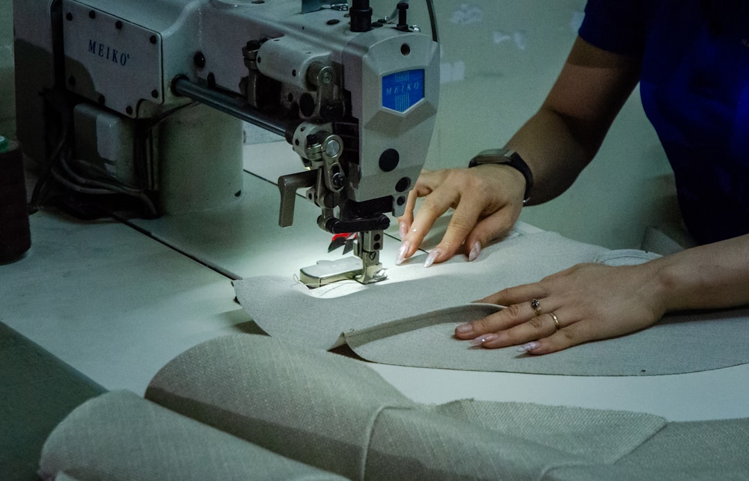 Процесс шитья и крой