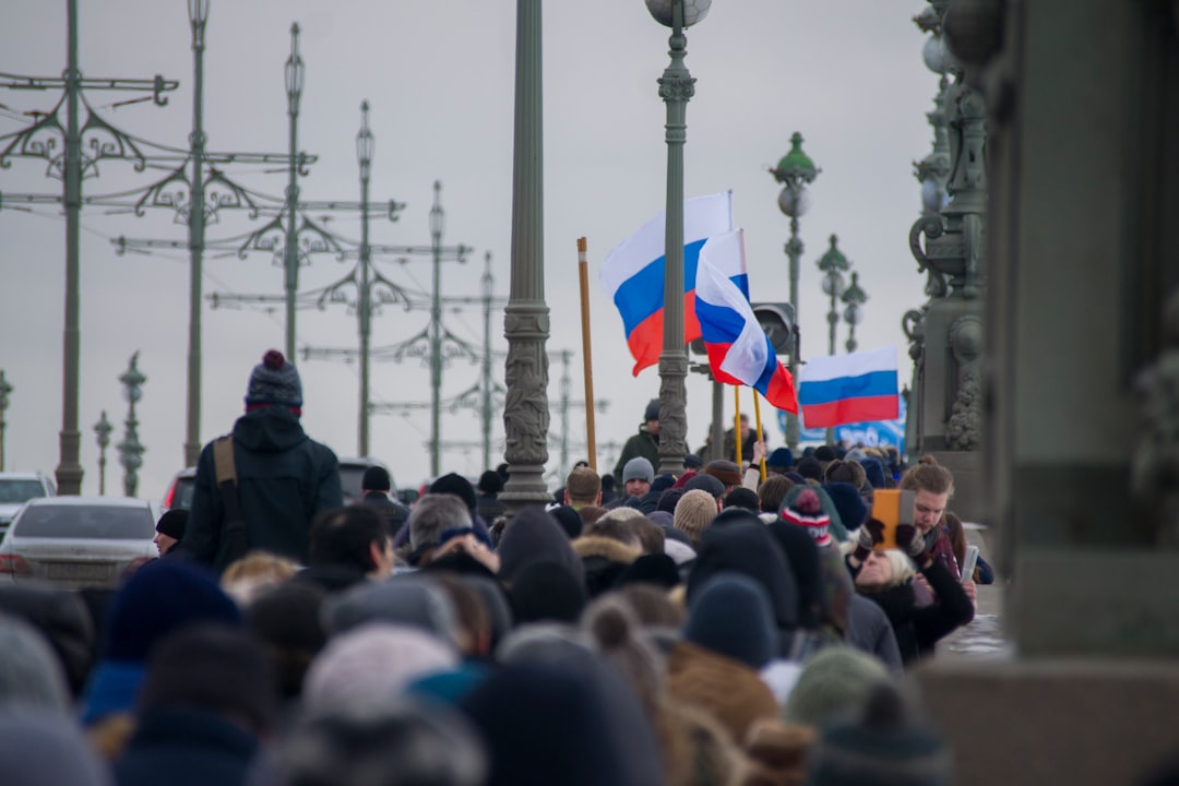 Парад с российскими флагами
